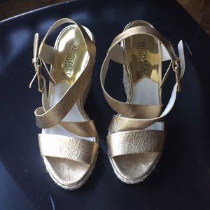Michael Kors Size 6 Gold Wedges